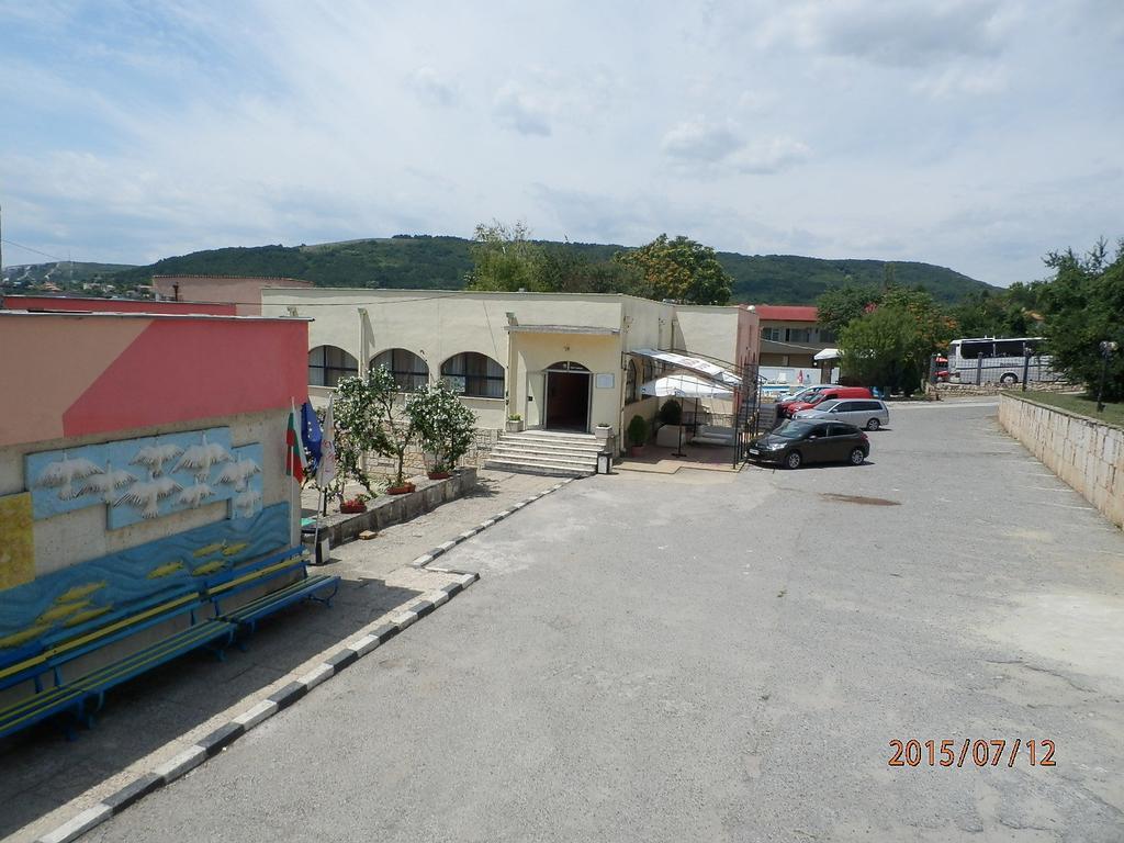 Olimpia Supersnab Hotel Balcic Exterior foto