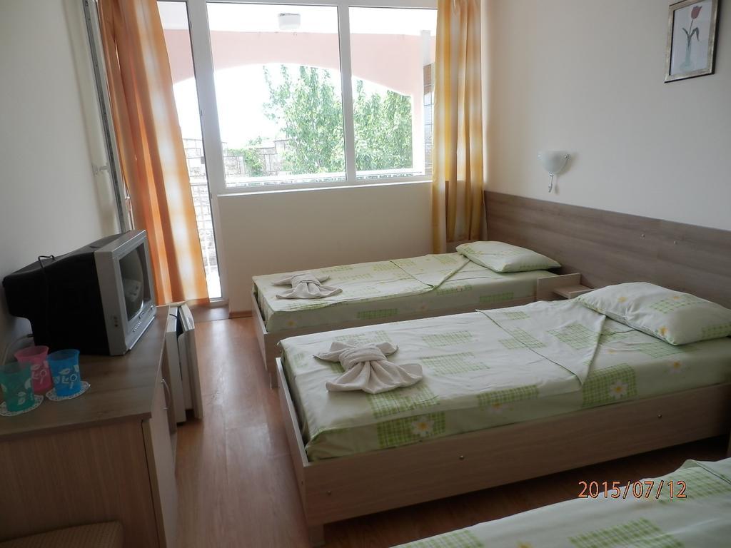 Olimpia Supersnab Hotel Balcic Cameră foto