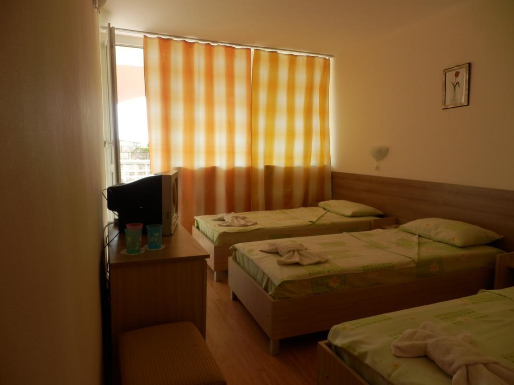 Olimpia Supersnab Hotel Balcic Exterior foto