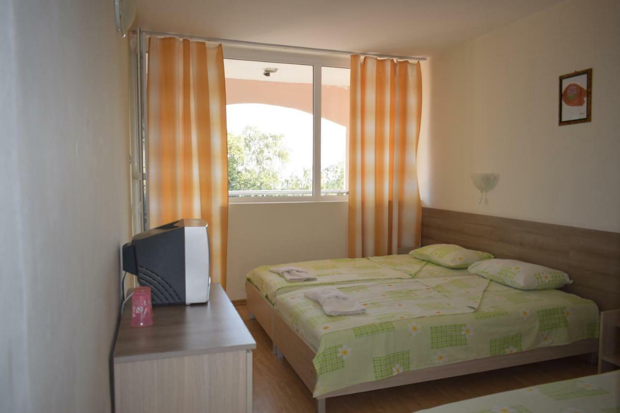 Olimpia Supersnab Hotel Balcic Exterior foto